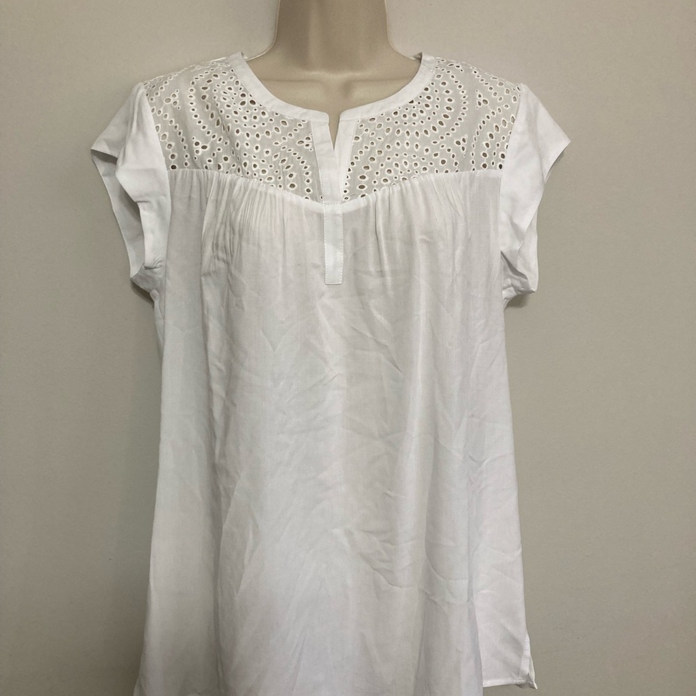 Daniel Rainn White Blouse With Eyelet Detailing, Size S, Lightweight, NWT